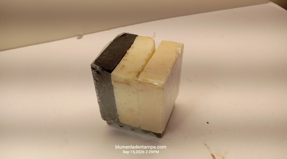 Blumenladen Tampa Handmade Bar Soap Bundle with Wooden Soap Dish Holder